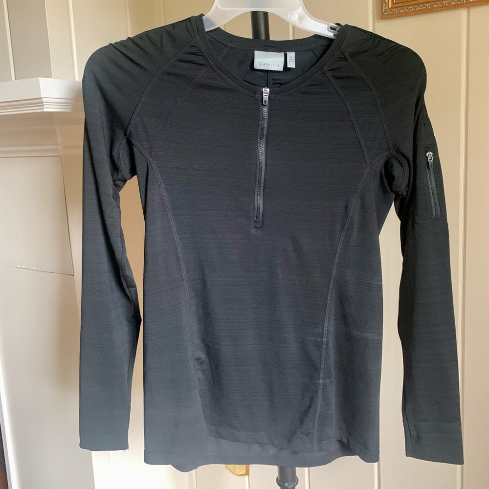 Women’s Athleta quarter zip pullover